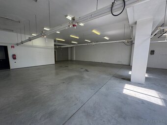 MULTIFUNKČNÝ OBJEKT V ŠAMORÍNE PRI ZJAZDE R7 - 3