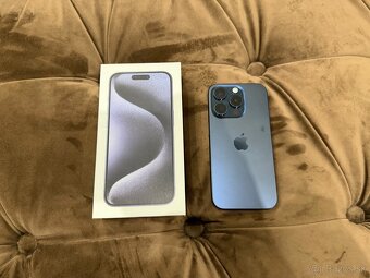 IPHONE 15 Pro Blue Titanium - 3