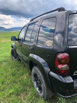Jeep Cherokee 2.8 CRD - 3