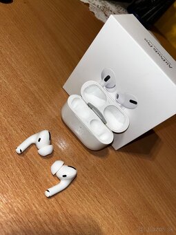 Apple AirPods 2 Pro - 3