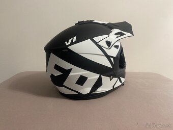 Fox prilba, helma s ochrannými okuliarmi ABS - 3