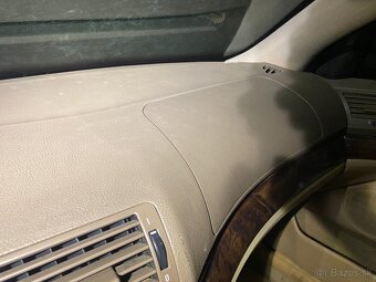 Béžový vrch palubovky - 3