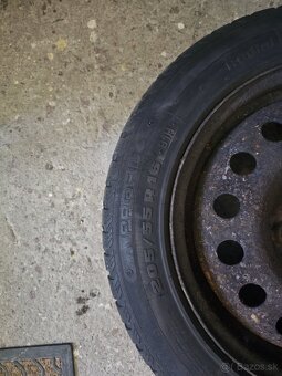 Plechove disky so zimnymi pneu. - 3