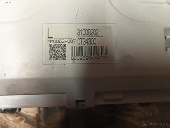 Budík Mitsubishi Outlander - 3