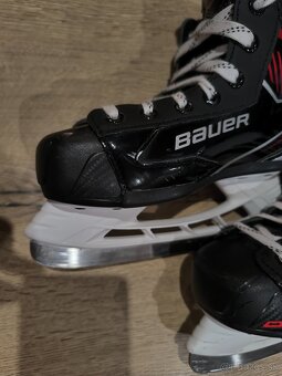 Hokejové korčule - 3