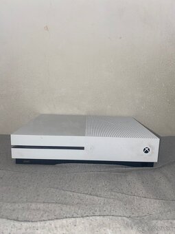 Xbox One S 1tb - 3