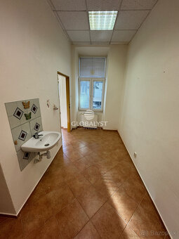 Obchodné priestory : Moyzesova - 15,4 m2 na prízemí - 3