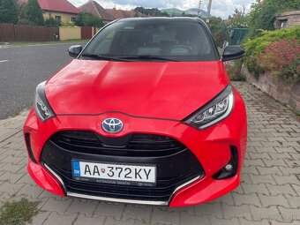 Toyota Yaris hybrid - 3