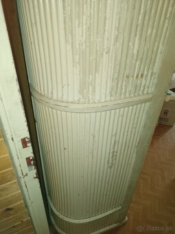 Predám krásnu bielú skriňu r.v. cca 1925 - 3