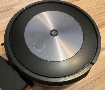iRobot Roomba j7 - 3