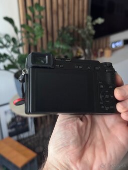 Lumix GX80 + G Vario 12-32mm f/3.5-5.6 ASPH Mega O.I.S. - 3