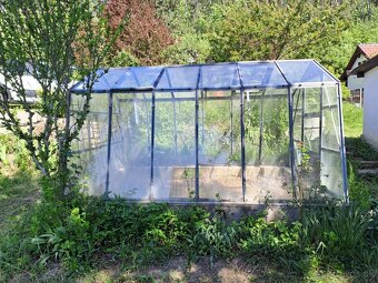 ZÁHRADA S CHATKOU A PIVNICOU pri Piešťanoch - 3