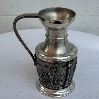 Pěkný cínový džbánek s vesnickými motivy - 3