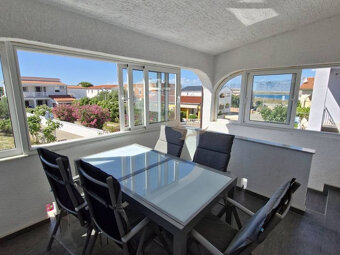 Chorvátsko, ostrov Vir - Na predaj priestranný apartmán s vý - 3