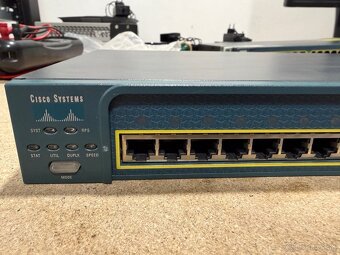 Cisco Catalyst 2950-24 - 3