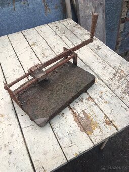 REZACKA STARA NA OBKLAD - 3