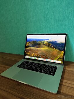 MacBook Pro 15 2018 | i7 • 32GB • 512GB SSD - 3