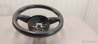 Volant Audi A4 Avant B8
Rok : 06/2013 model 2014 - 3