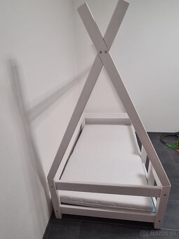 Detská drevená posteľ BENLEMI NAKANA v tvare teepee s bočnic - 3