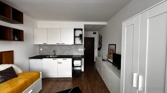 Moderne zrekonštruovaná garsónka v Hlohovci - 3