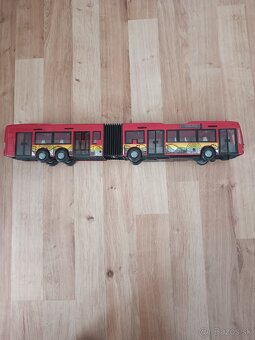 Detský autobus na zotrvačnik a otvaracie dvere - 3