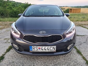 Kia ceed 1,6 CRDi 94kw automat Gold kúpené SR - 3