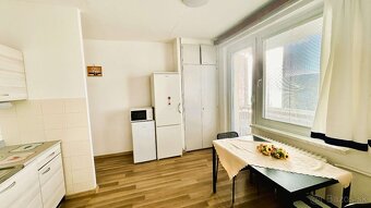 Zvolen, Štefánika – zrekonštr. 1-izb. byt, 2 balkóny, 38 m2 - 3