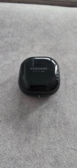 SAMSUNG GALAXY BUDS LIVE - 3