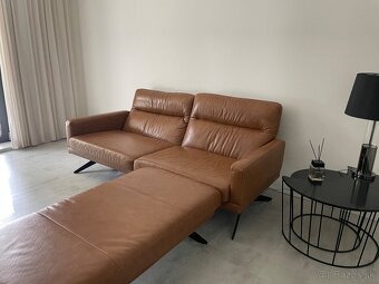 Kozeny gauc s prirucnym stolikom - 3