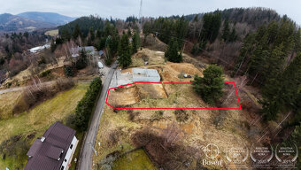 LOYALTERS | atraktívny stavebný pozemok Kremnické Bane - 3