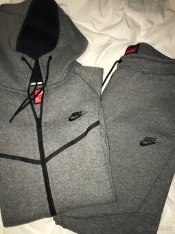 SÚPRAVA NIKE TECH veľ. M + darček - 3