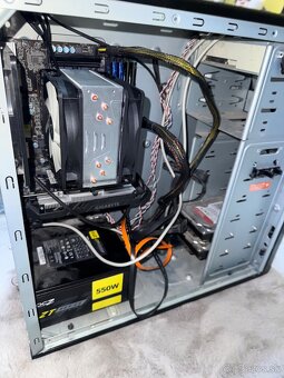 Predám stolný pc - 3