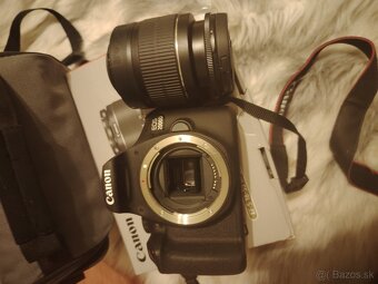 Canon EOS 2000D - 3