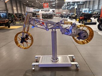 Ducati showbikes rám pro caféracer - 3