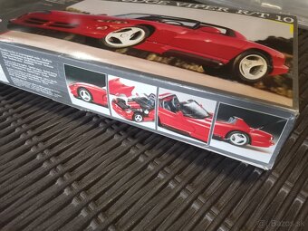 DODGE  VIPER R/T10 PLASTIKOVÝ MODEL - 3