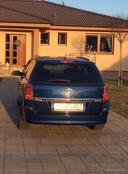 Predám Opel Astra H 1.9 CDTI -r.v. 2007 - 3