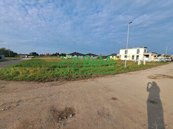 Stavebný pozemok - 1600m2, Andovce ID 006-14-EVBA - 3