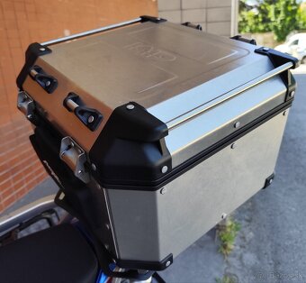 Horný kufor Givi Trekker outback 42 l - 3