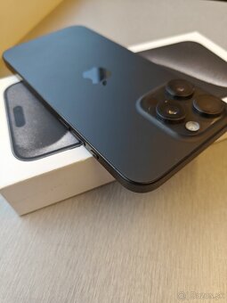 Apple iPhone 15 Pro Max 256GB - 3