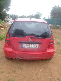 Mercedes Benz A180 - 3