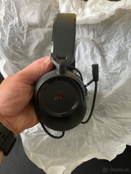 Herne sluchadla Corsair HS35v2 - 3