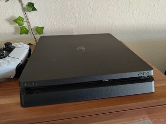 Herná konzola Playstation 4 slim - 3