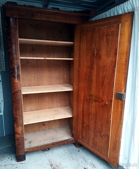 Starozitna skrina z 19-teho storocia, orech - 3