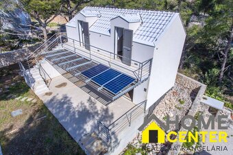 NA PREDAJ šarmantný dom / 72 m² /s výhľadom na more na ostro - 3
