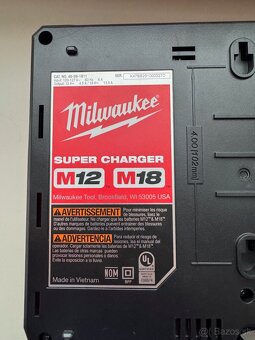 Milwaukee M12-18SC SuperCharger rýchlo nabíjačka batérii - 3