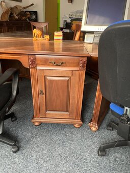 Kancelársky nábytok - 3