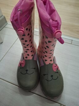 Dievcenske gumaky - 3