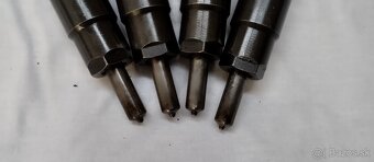 Vstrekovacie trisky - 3