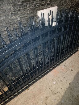 Kované brány, ploty a zábradlia. - 3