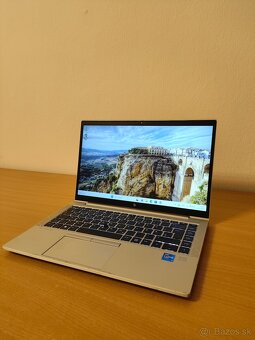 HP EliteBook 845 G7 | Core i5 • 16GB RAM • SSD - 3
